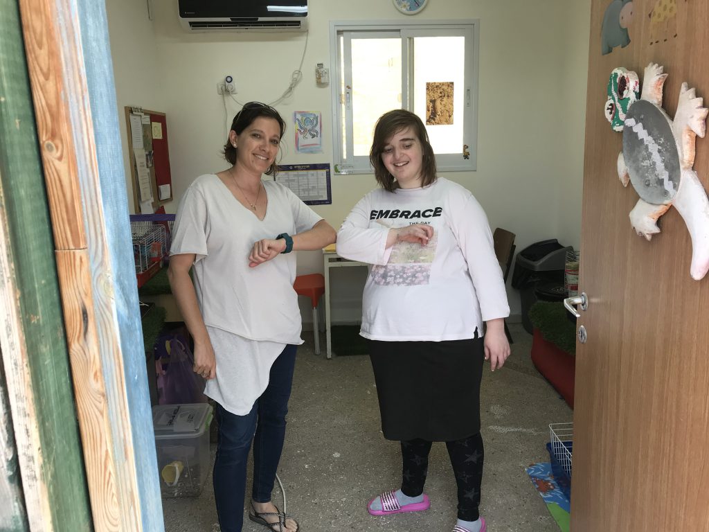 החוברת של שירה by adi oved - Ourboox.com