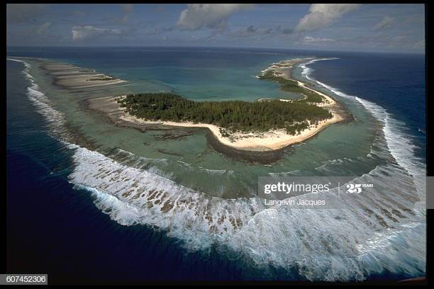 voyages dans les territoires dépendants de la france by NS - Ourboox.com