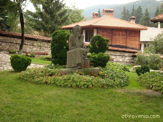 “Да се завърнеш в бащината къща”- Димчо Дебелянов by iliyana - Ourboox.com