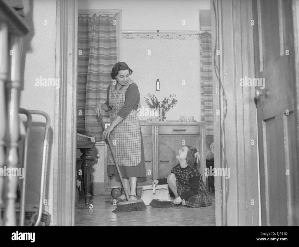 A PHOTO ALBUM by meyrav hershko - Illustrated by Meyrav Hershko - Ourboox.com