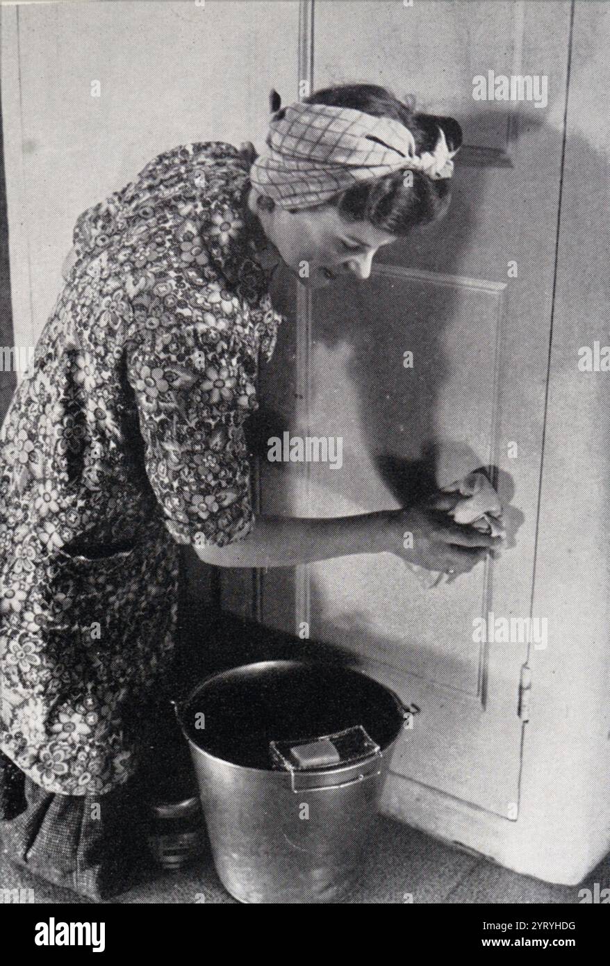 A PHOTO ALBUM by meyrav hershko - Illustrated by Meyrav Hershko - Ourboox.com