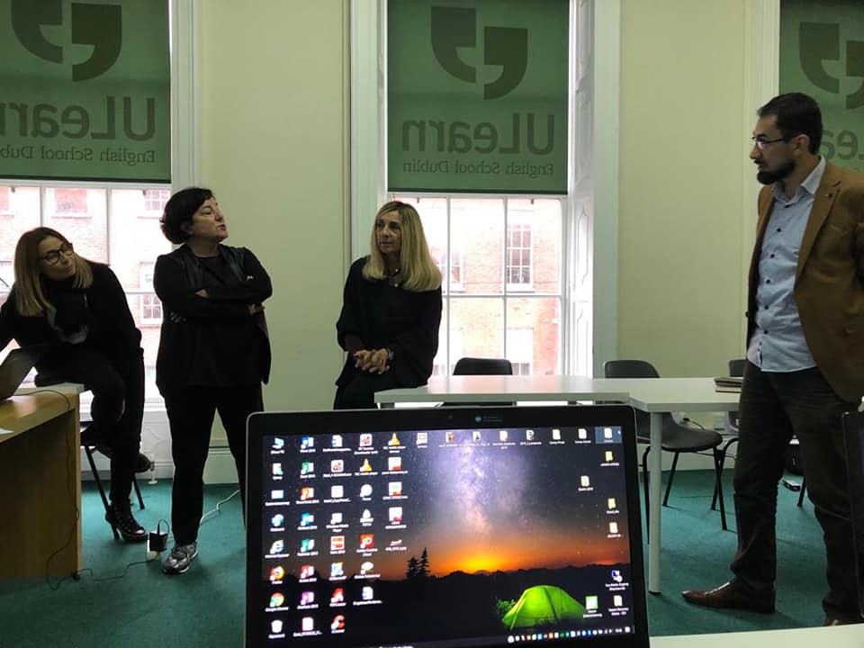 – Пътешествия до Ирландия и Малта – by Rumyana - Ourboox.com