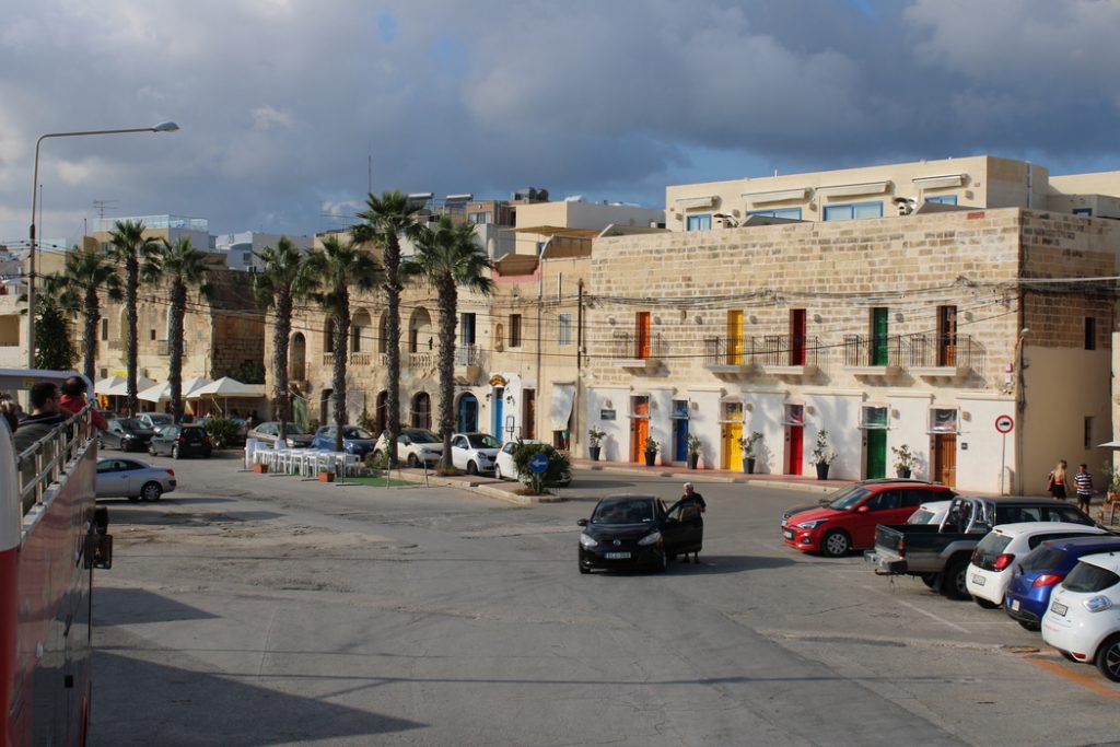 – Пътешествия до Ирландия и Малта – by Rumyana - Ourboox.com