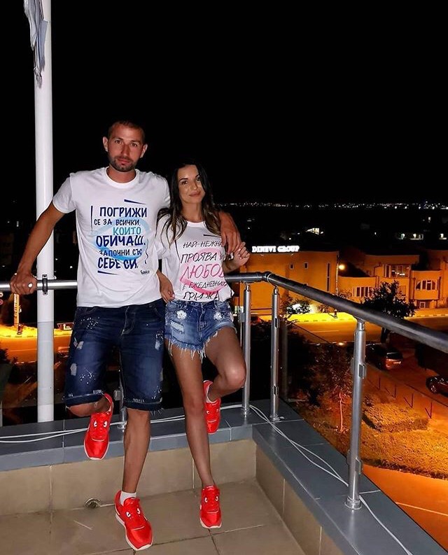 Туптящи сърца by Irena Kostova - Ourboox.com