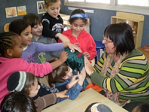 יום זהירות בכבישים by roya abu arar - Ourboox.com