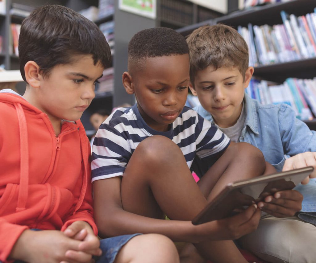 rodina & by rodina - Ourboox.com