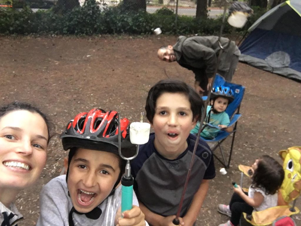 קמפינג by sharona Givol - Illustrated by שרונה גבעול - Ourboox.com