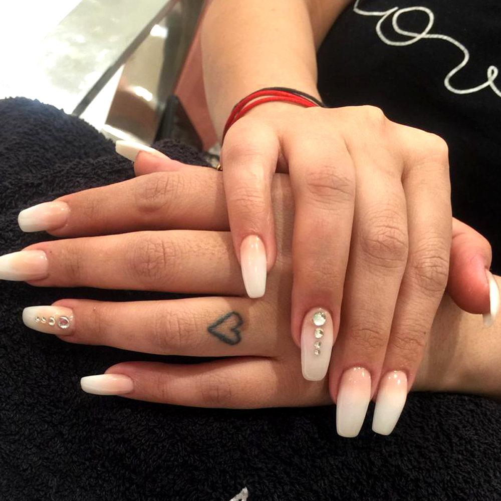 Mirrors Beauty Lounge by mirrorsbeauty - Ourboox.com