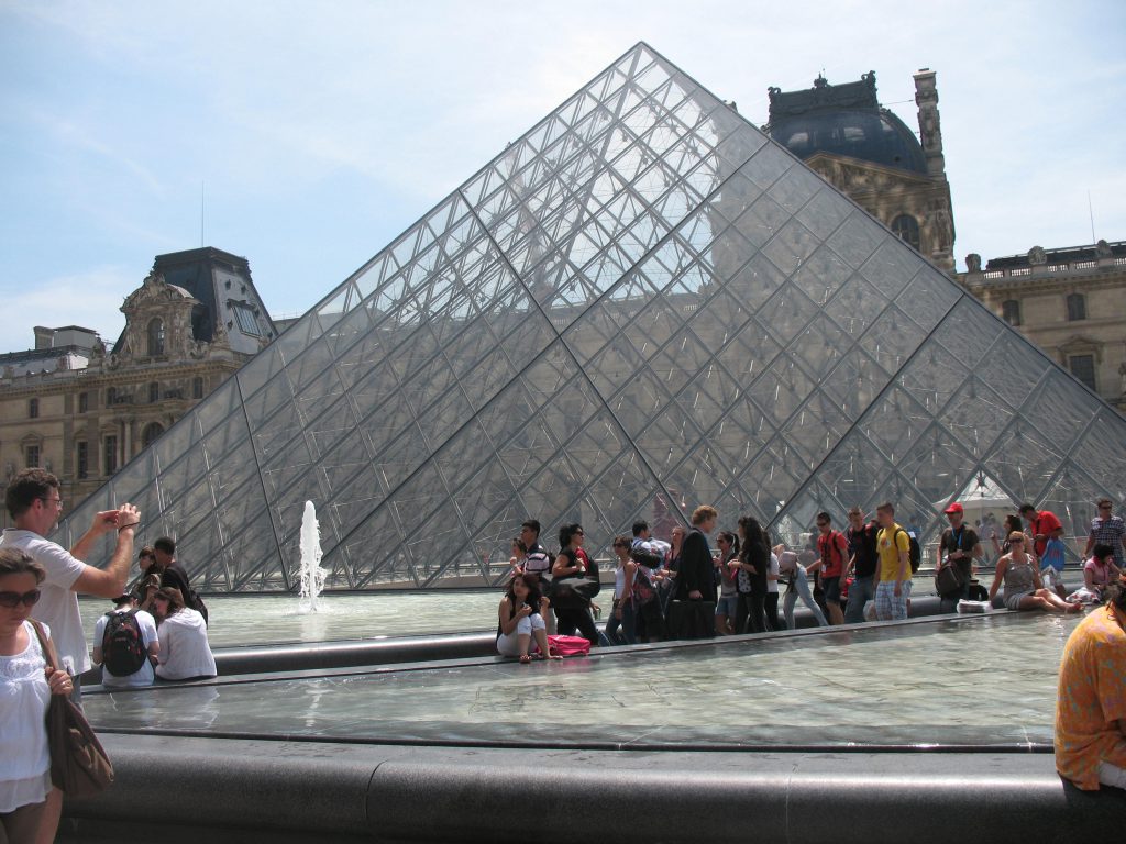 לפתוח להם עולמות חדשים