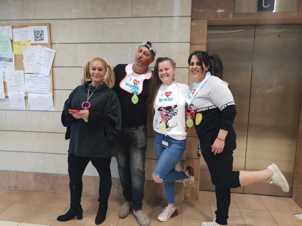 יומני היקר …..קורונה טיים מאת מוקד רמ”י by hila ohayon - Illustrated by נציגי מוקד רמ"י והצוות הניהולי - Ourboox.com