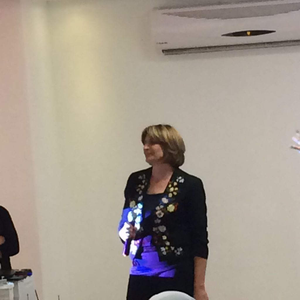 صور العائلة by samira hussien - Ourboox.com