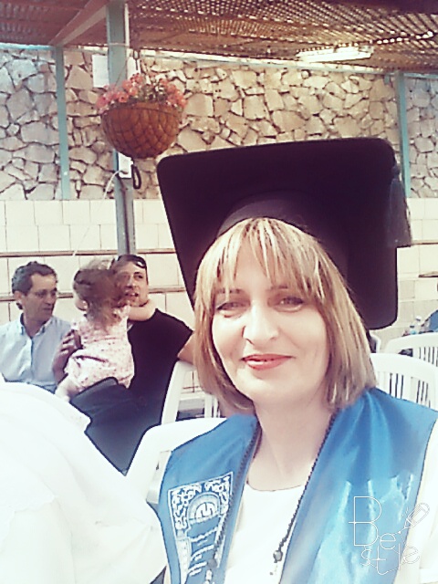 صور العائلة by samira hussien - Ourboox.com