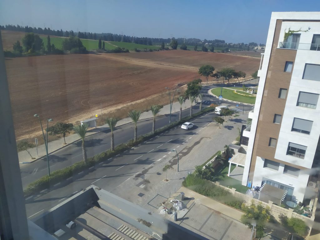 היישוב שלי מחלון ביתי- ביה”ס אילן רמון חדרה 10/2020 by Assaf Dauber - Illustrated by אסף דאובר - Ourboox.com