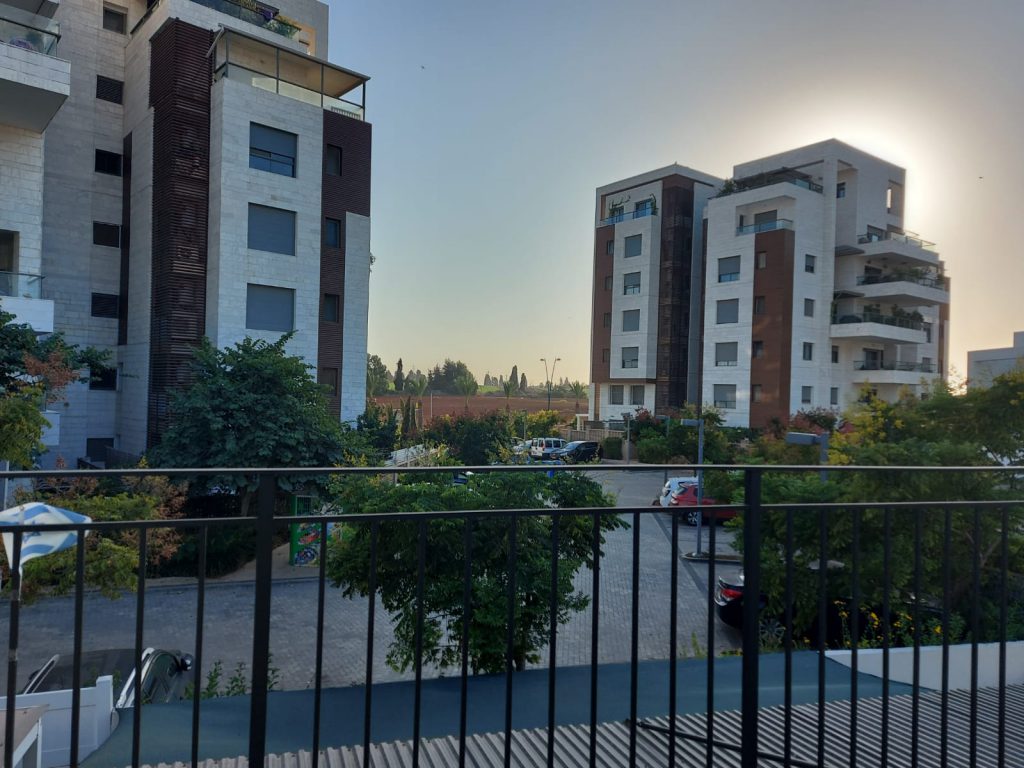 היישוב שלי מחלון ביתי- ביה”ס אילן רמון חדרה 10/2020 by Assaf Dauber - Illustrated by אסף דאובר - Ourboox.com