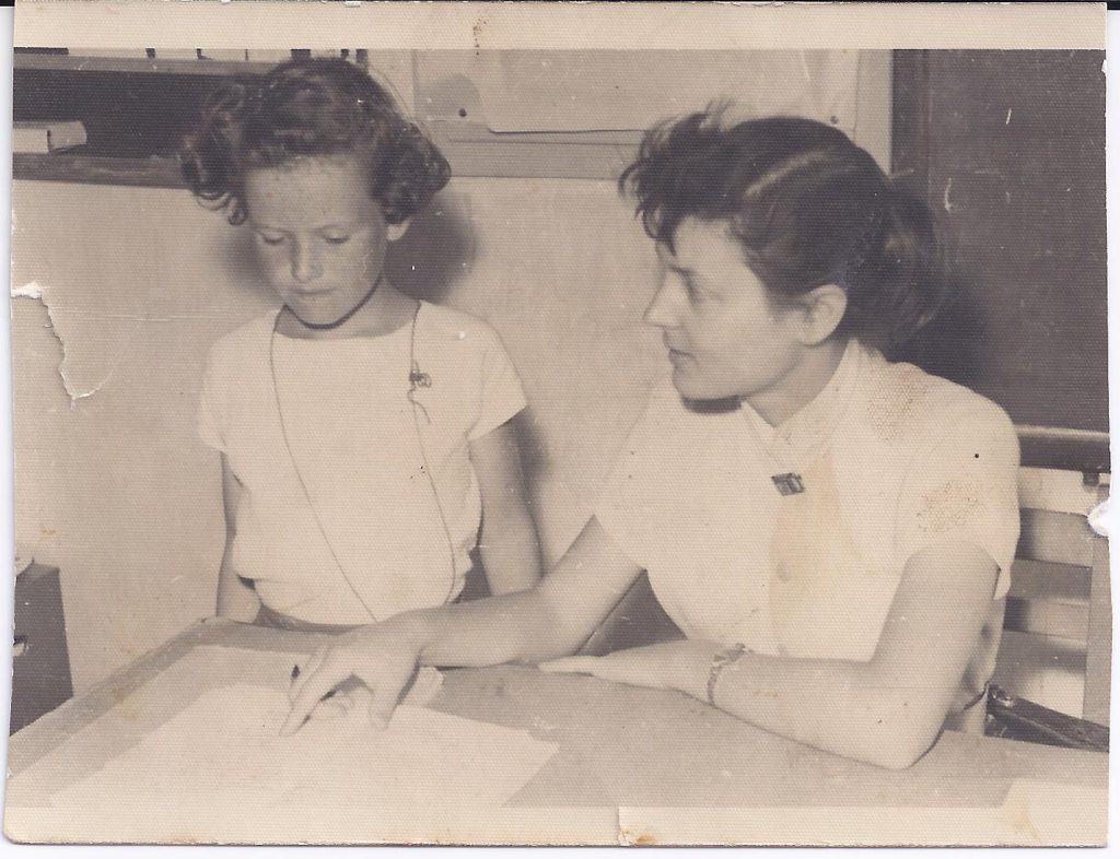 חיי סבתא – סבתא רחל נפרסטק by רחל נפרסטק - Ourboox.com