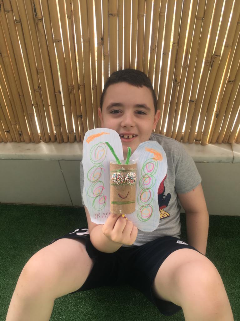 תערוכת הפרפרים של ב’3 בית- ספר אילן רמון חדרה by Assaf Dauber - Illustrated by אסף דאובר - Ourboox.com