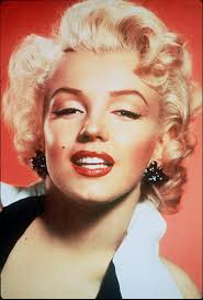 Marilyn Monroe by Nitzan Laufer - Ourboox.com