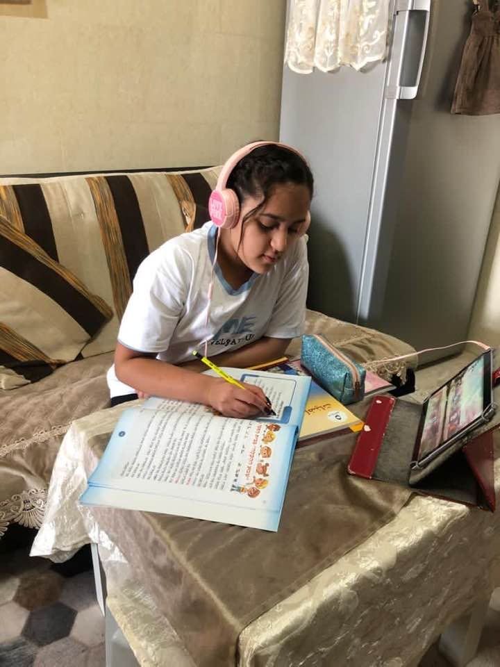 זמן עבר וזמן הווה by hadeel - Illustrated by יאסמין דבש  - Ourboox.com