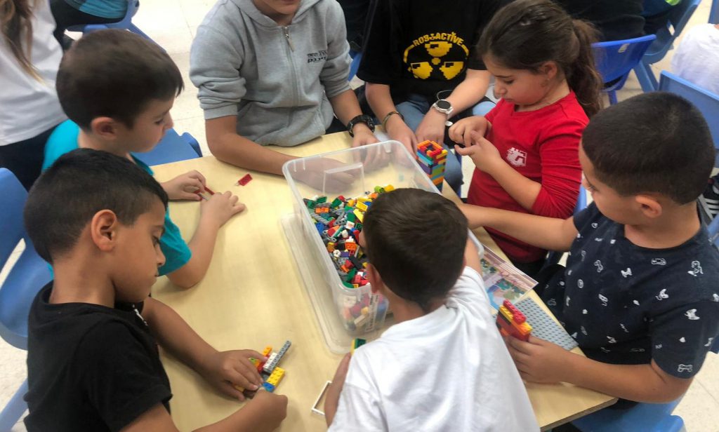 volunteering in kindergarden by Efrat Mor - Ourboox.com