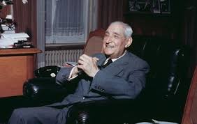 Падіння авторитарних режимів у Греції Іспанії та Португалії by Vitalii - Ourboox.com