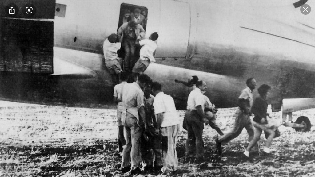 העלייה מעיראק by Avigail - Illustrated by אביגיל לוי - Ourboox.com