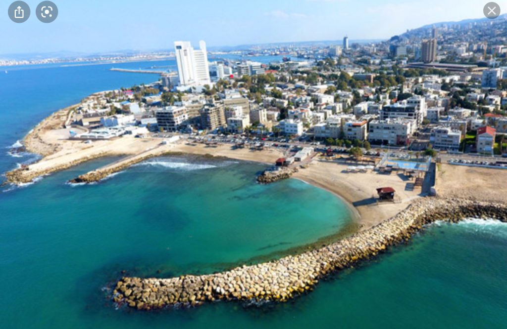 העלייה מפולין by Avigail - Illustrated by אביגיל לוי - Ourboox.com