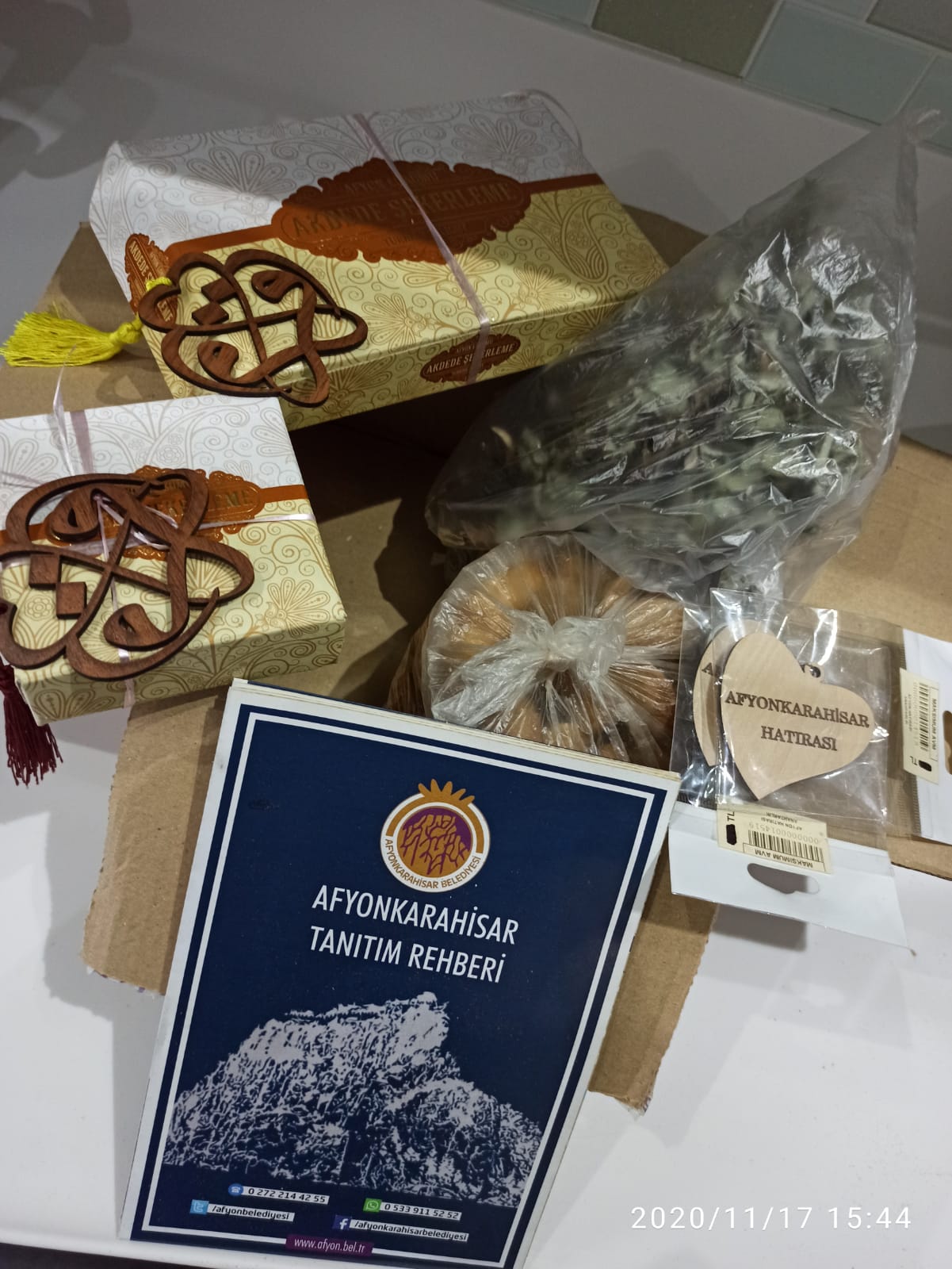 HEDİYELEŞME ETKİNLİĞİ by Mürüvet Demir - Ourboox.com