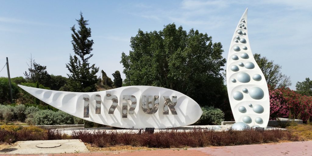 My story by Ronya - Ourboox.com