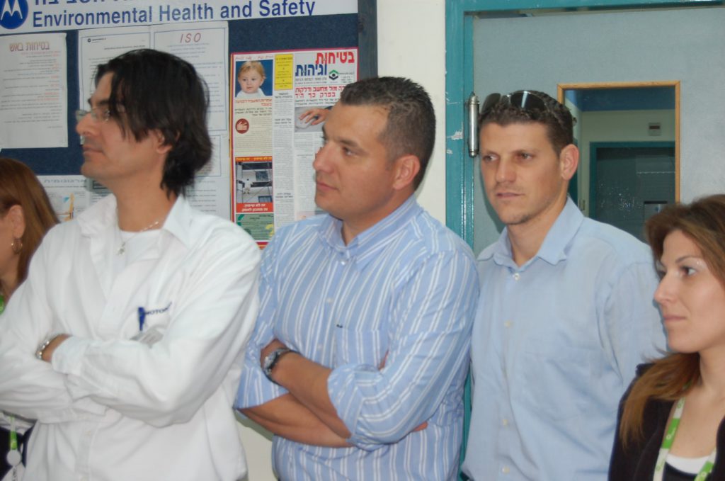 פיני לוזון ממשפחת מוטורולה באר שבע by shuki avziz - Ourboox.com