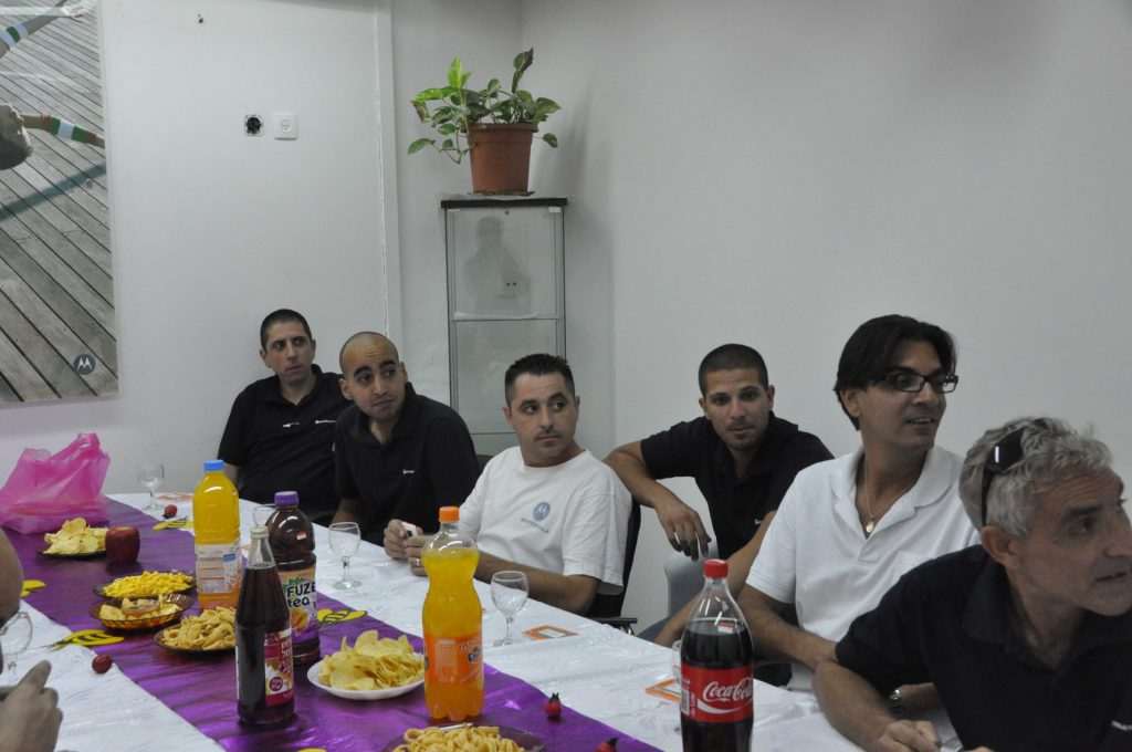 פיני לוזון ממשפחת מוטורולה באר שבע by shuki avziz - Ourboox.com