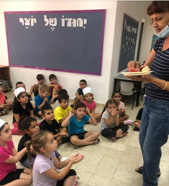 ב”כרמים” מקשיבים לעצמי לאחר ולסביבה by osnat - Ourboox.com