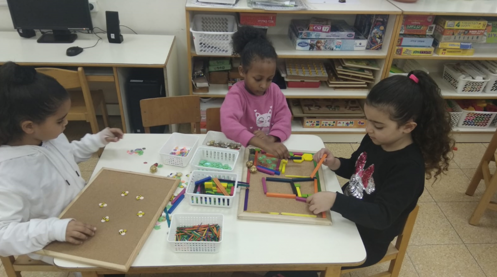 למידה חווייתית בגן שונית by Ella simoni - Illustrated by אלה סימוני - Ourboox.com