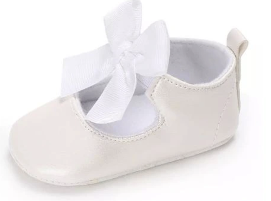 הסיפור הקצר ביותר בעולם by Yaniv Taz - Illustrated by ארנסט המינגווי - Ourboox.com