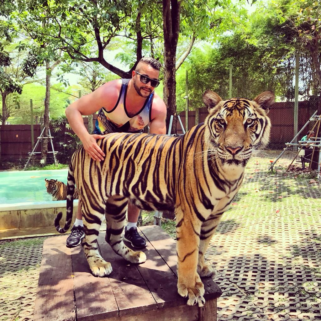 מסלול תואר שני בחינוך by Assadi Mohammed - Ourboox.com