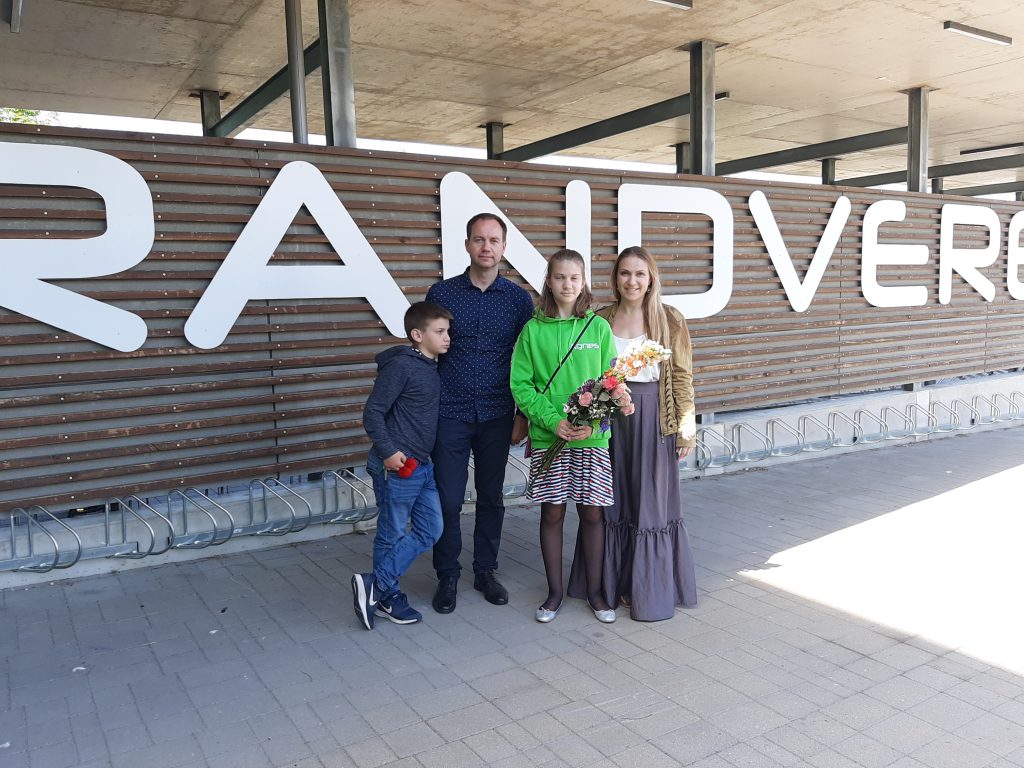 Minu pere ja kodu lood by Stefan Madrus - Ourboox.com