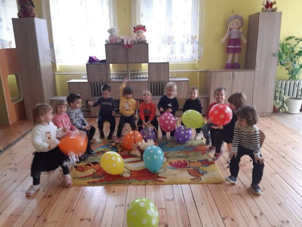 ЧЕСТИТА КОЛЕДА И ЩАСТЛИВА НОВА ГОДИНА by Mariana Todorova - Ourboox.com