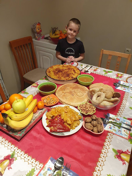 Бъдни вечер и Коледа с Веселите врабчета by Georgieva - Ourboox.com