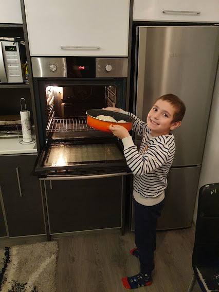 Бъдни вечер и Коледа с Веселите врабчета by Georgieva - Ourboox.com