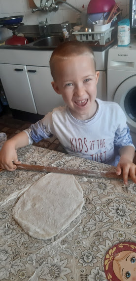 Бъдни вечер и Коледа с Веселите врабчета by Georgieva - Ourboox.com