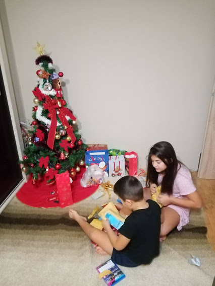 Бъдни вечер и Коледа с Веселите врабчета by Georgieva - Ourboox.com