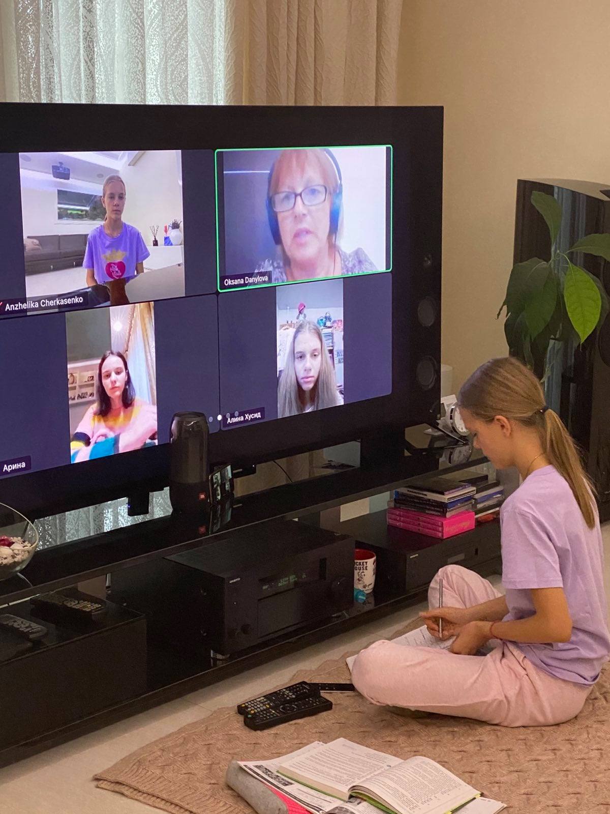 Проєкти учасниць Онлайн-інтенсиву для освітян by Nataliia - Illustrated by Лабораторія з розвитку критичного мислення НЦ"МАНУ" - Ourboox.com