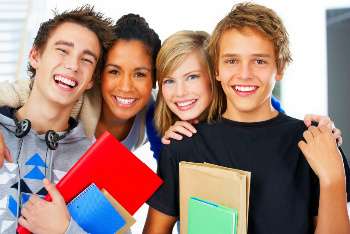 אני בדרכי שינוי ומעבר – לקראת המעבר לחטיבת הביניים by yael navon - Illustrated by צוות יועצות חינוכיות - Ourboox.com