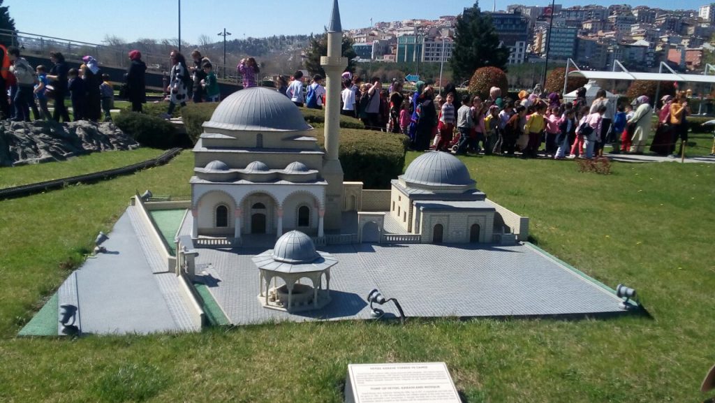 ÖĞRENCİ GÖZÜYLE İSTANBUL by AHMET B. - Ourboox.com