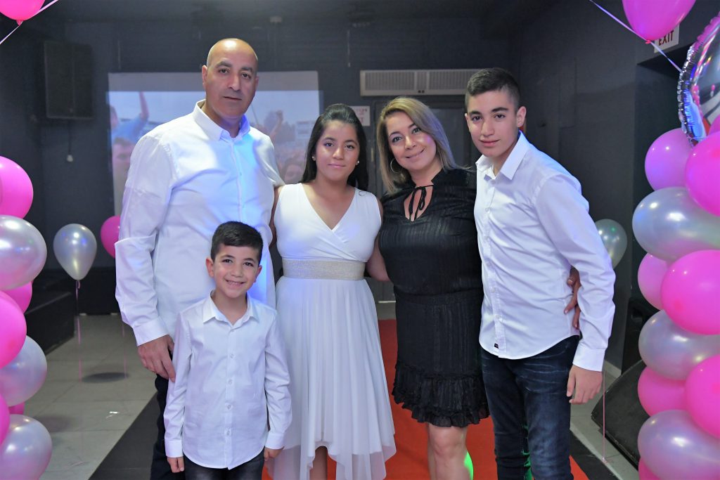 המשפחה שלי by miri israeli - Illustrated by מירי ישראלי - Ourboox.com