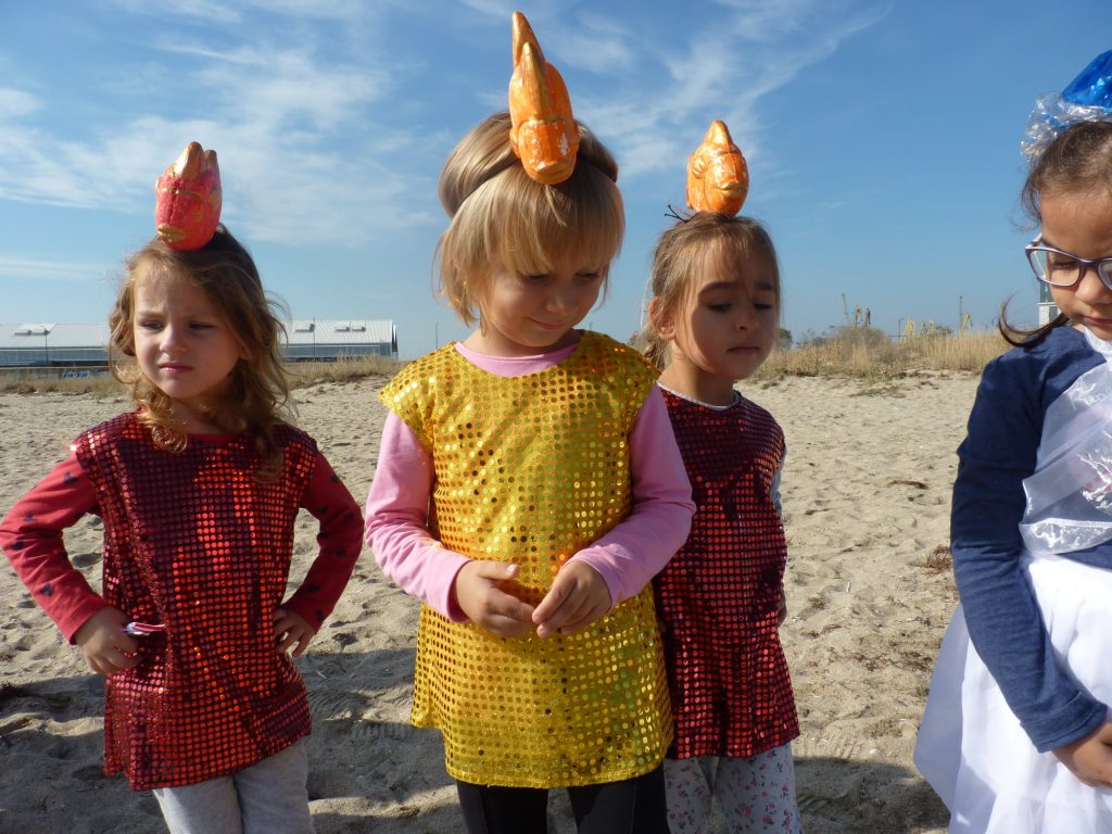 модно ревю by Natalia Yordanova - Ourboox.com