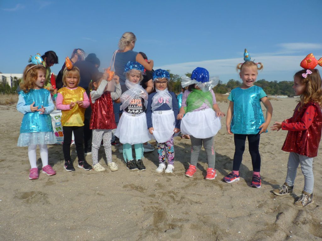 модно ревю by Natalia Yordanova - Ourboox.com