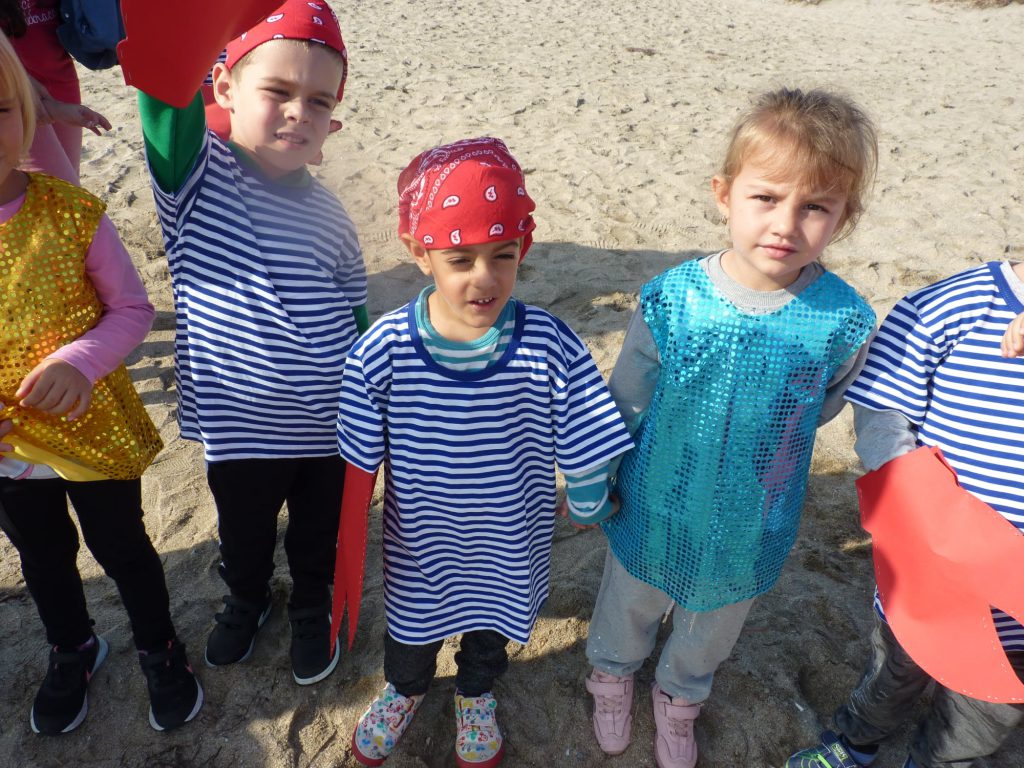 модно ревю by Natalia Yordanova - Ourboox.com