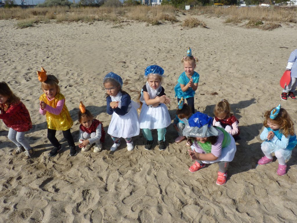 модно ревю by Natalia Yordanova - Ourboox.com