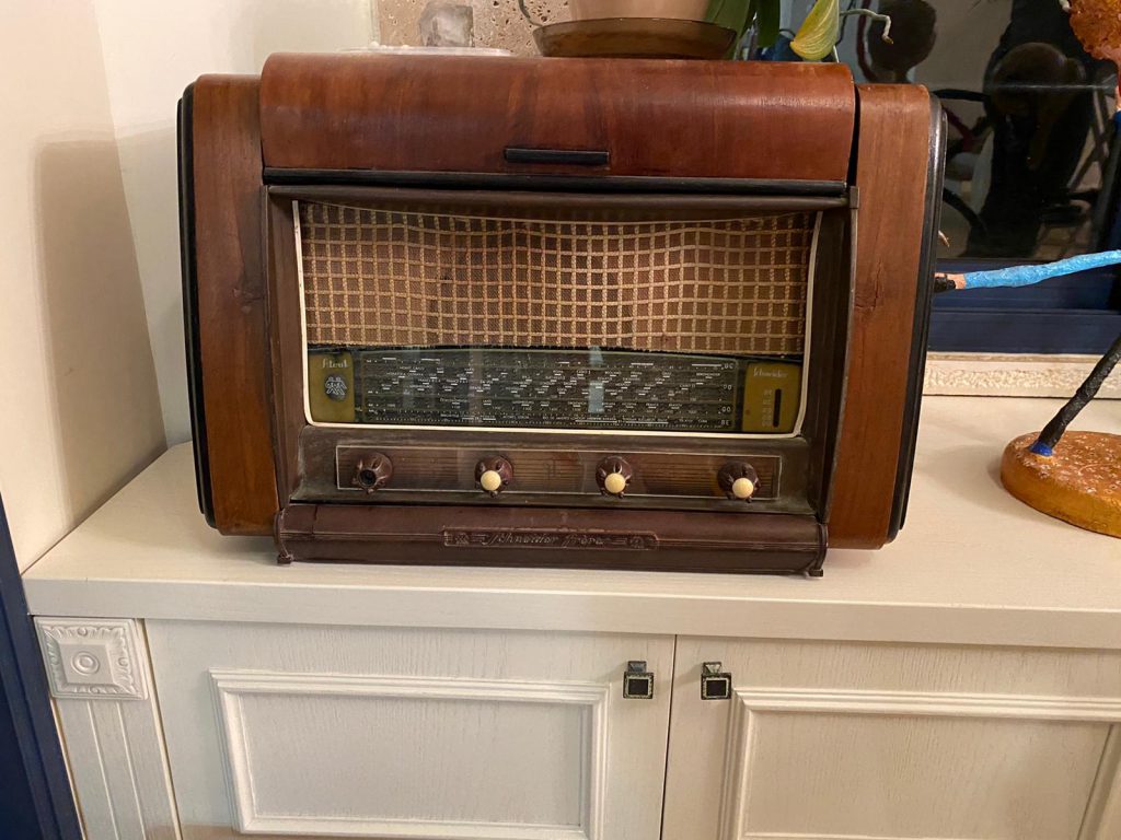 עבודת שורשים by Liad - Ourboox.com