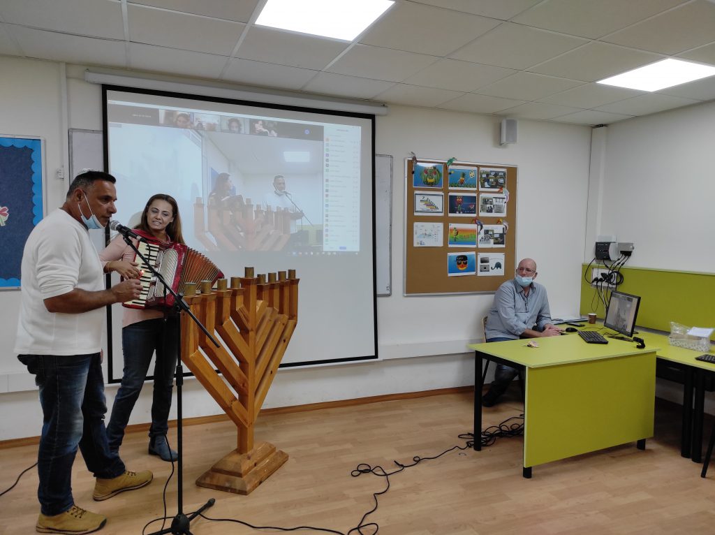 בכר רוסו – מספרים סיפור חדש by Boaz Harel - Ourboox.com